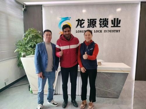Latest company news about ترحيباً حاراً بالسيد سيد شاهب الدين زيارة شركة شنشن لونغيوان لصناعة الأقفال المحدودة